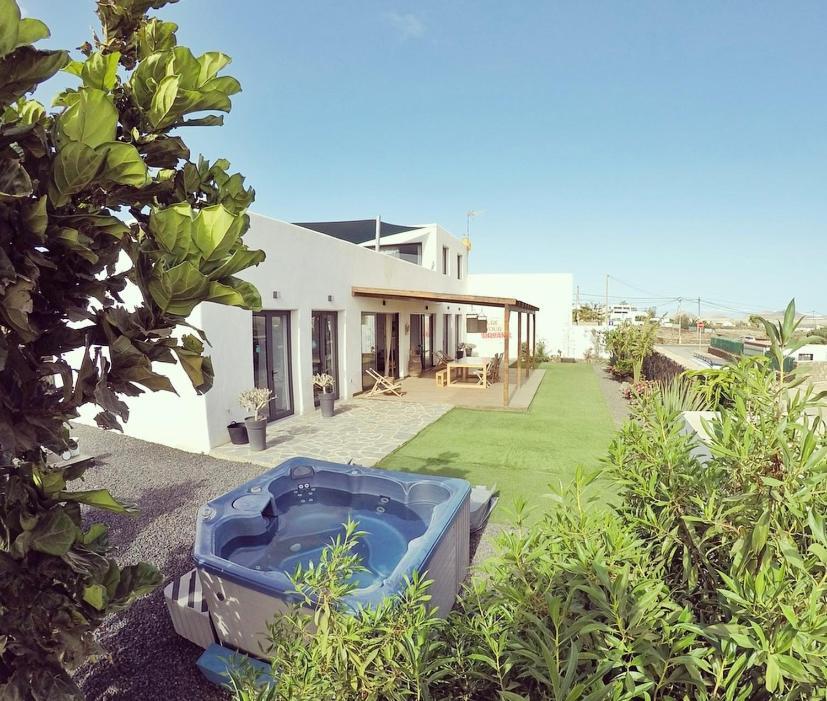 Agua Guesthouse Lajares Villa Con Jacuzzi Buitenkant foto